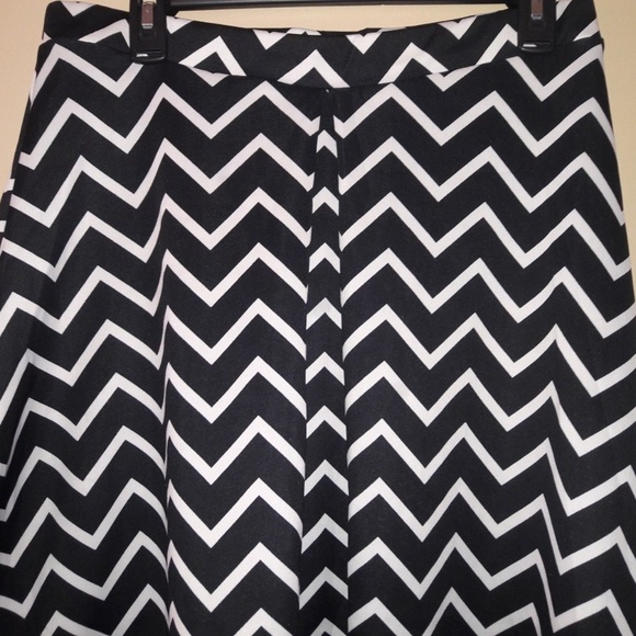 Ultra Teeze Women's Bodycon Spandex Skirt Sz L - Picture 2 of 8